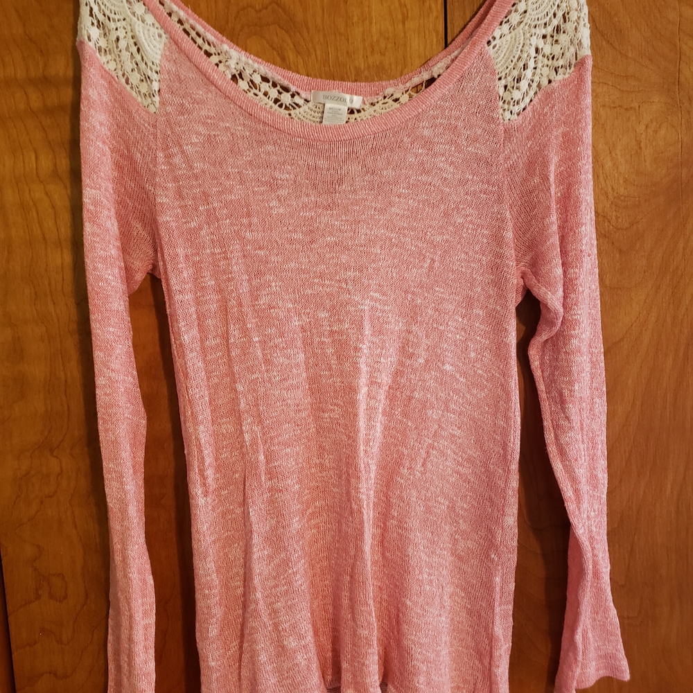 Chic Peach Lace Accent Women's Top